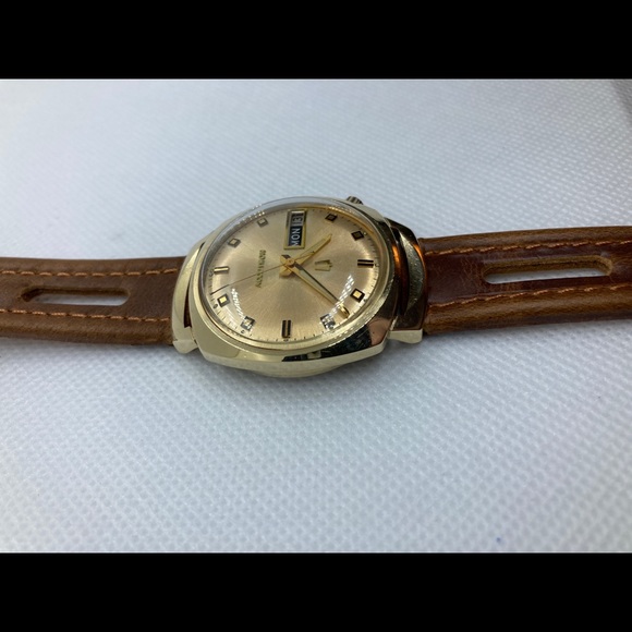 Accutron Tuning Fork 1970 14KT GOLD FILLED CASE Gorgeous Runs perfect - Picture 4 of 6